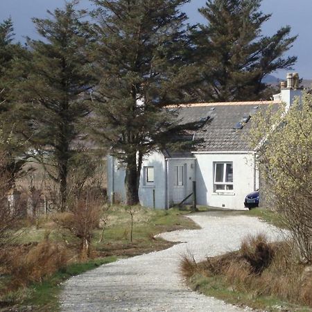 Fairy Hill Cottage Ellishadder Staffin Exterior photo