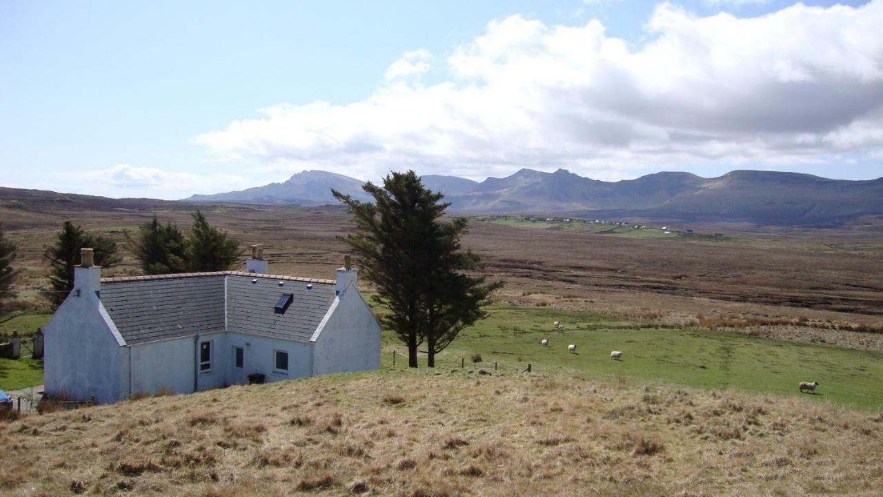Fairy Hill Cottage Ellishadder Staffin Exterior photo